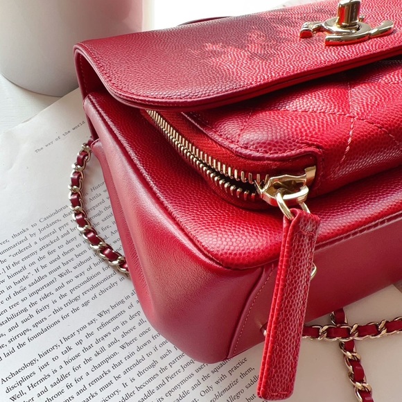 Chanel Small Business Affinity Flap Caviar Red GHW - Picture 2 of 7